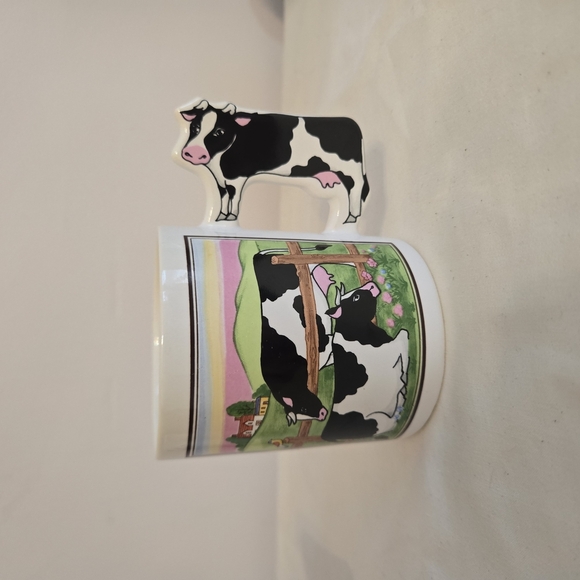 Set of Three Animal-Themed Mugs - Picture 3 of 7